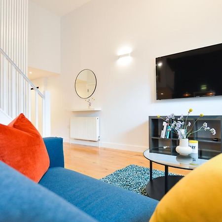 Spacious West Hampstead Apartment With Mezzanine Bedroom By Concept Apartments Londres Extérieur photo