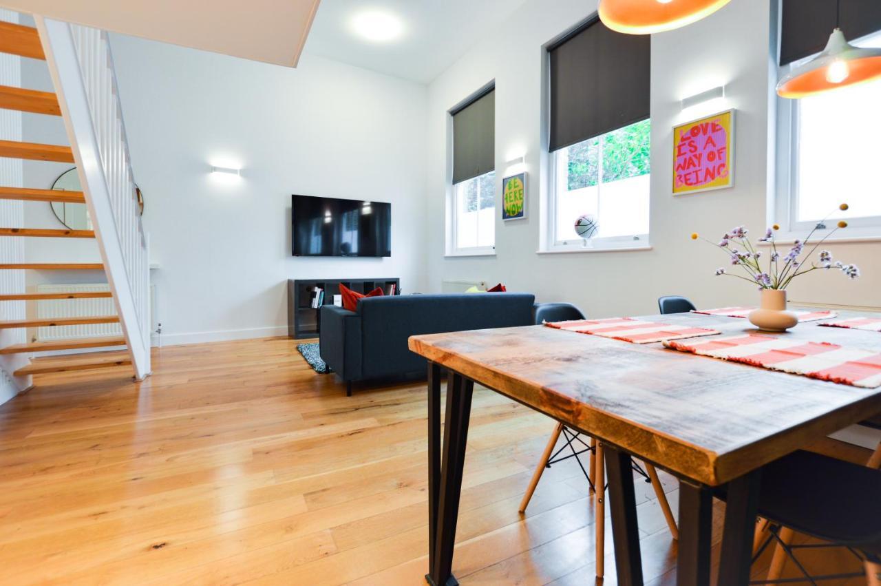 Spacious West Hampstead Apartment With Mezzanine Bedroom By Concept Apartments Londres Extérieur photo