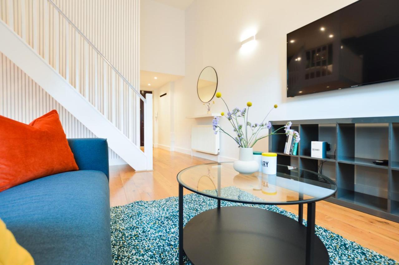 Spacious West Hampstead Apartment With Mezzanine Bedroom By Concept Apartments Londres Extérieur photo