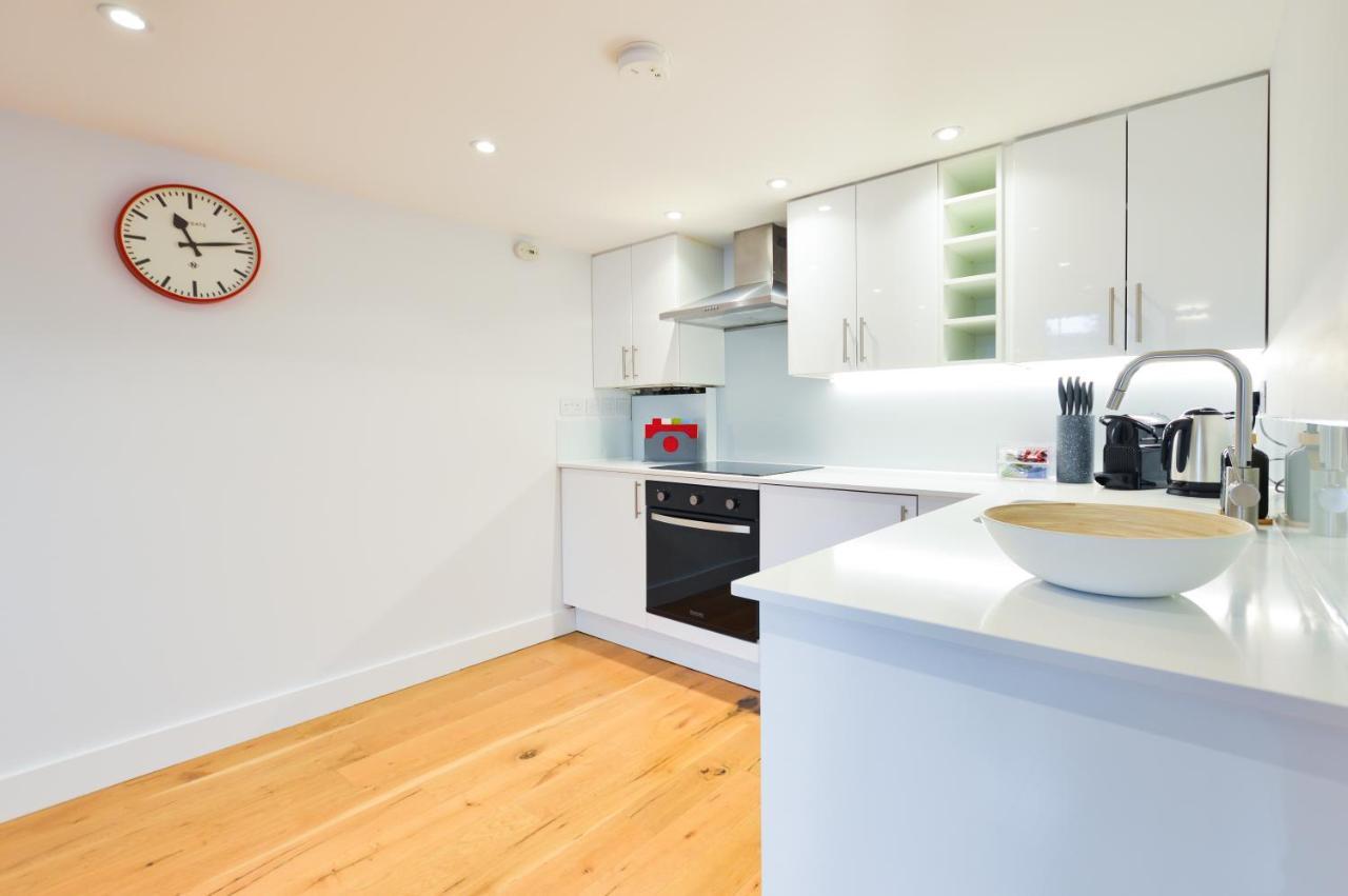 Spacious West Hampstead Apartment With Mezzanine Bedroom By Concept Apartments Londres Extérieur photo